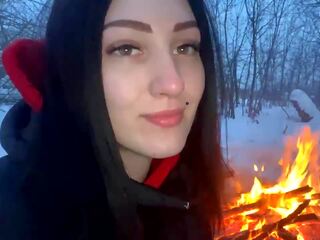 A chap in a mademoiselle jebemti v na winter s na požar: hd x ocenjeno video 80
